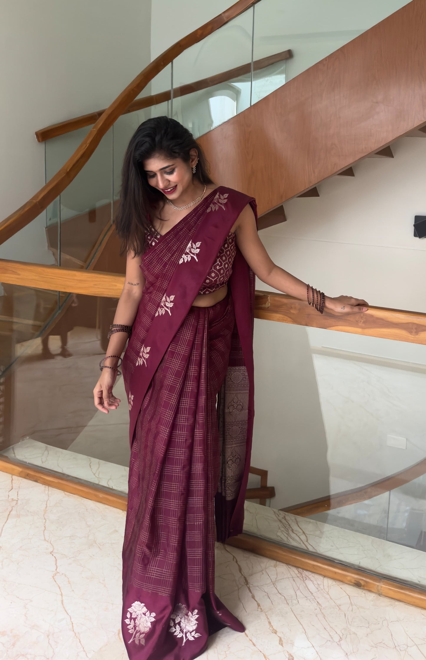 Sounderiya Georgette Crush Checks Saree