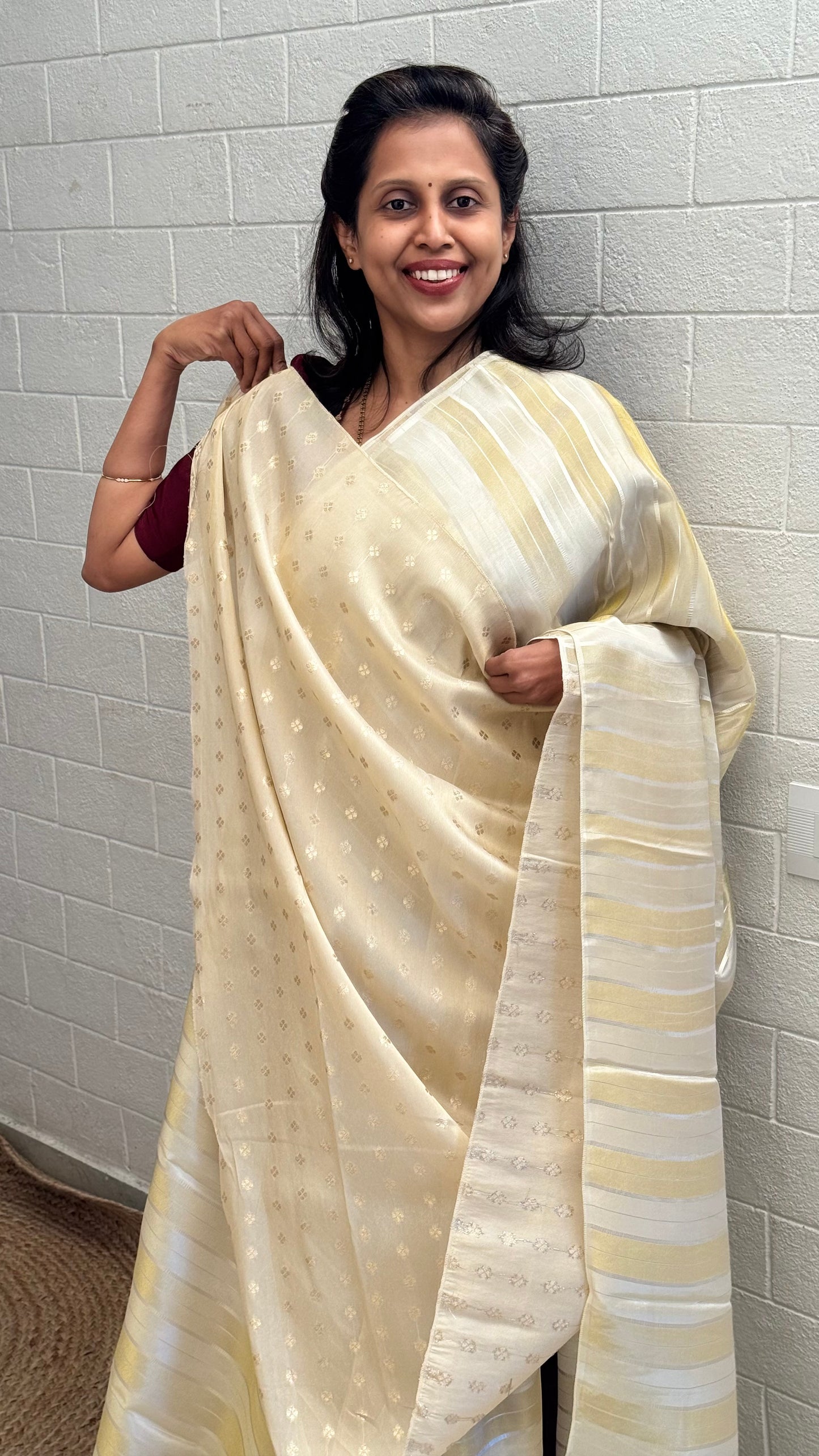 Tissue Vertical Line Saree