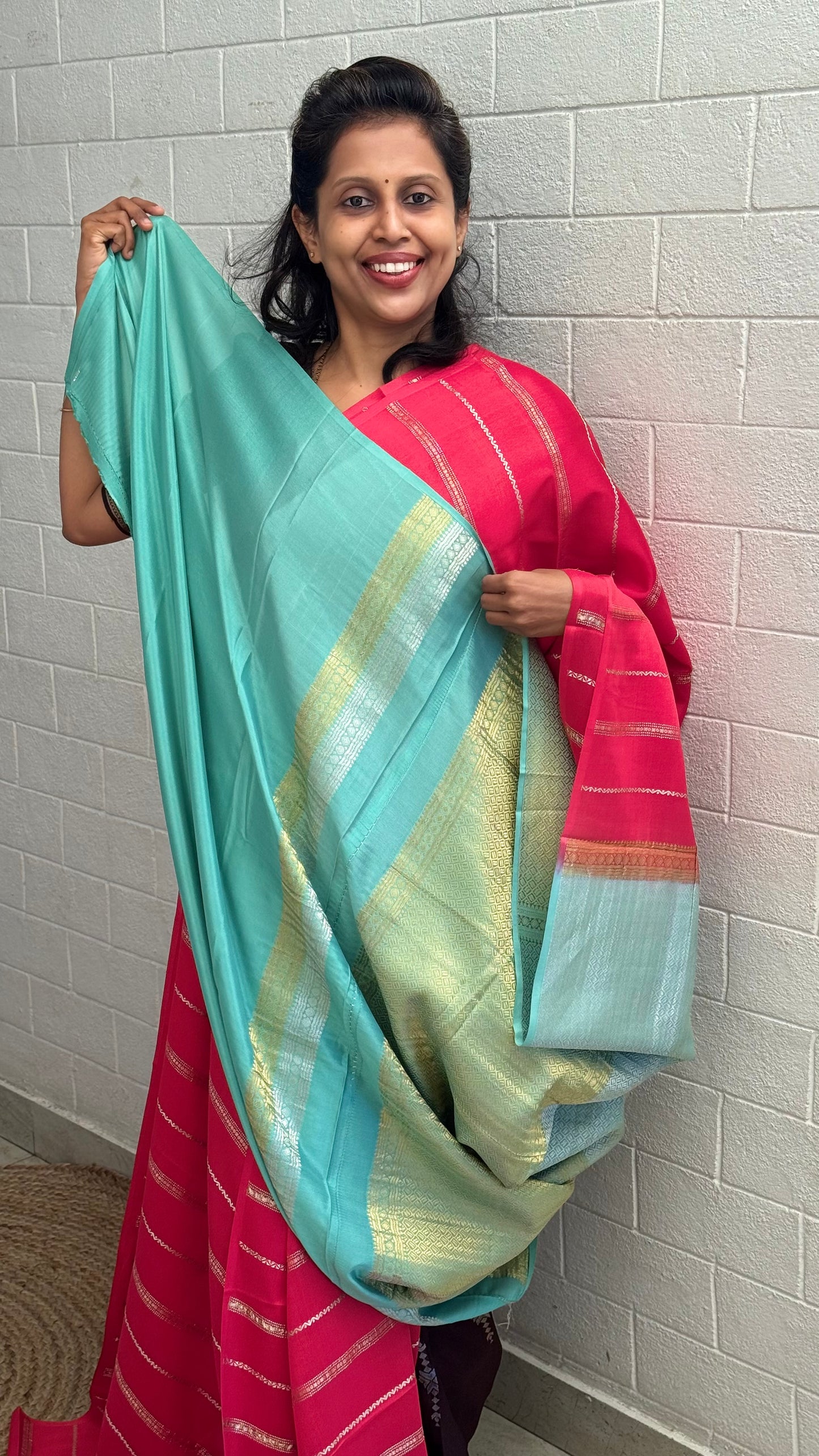 Pure Crepe Stripe Saree