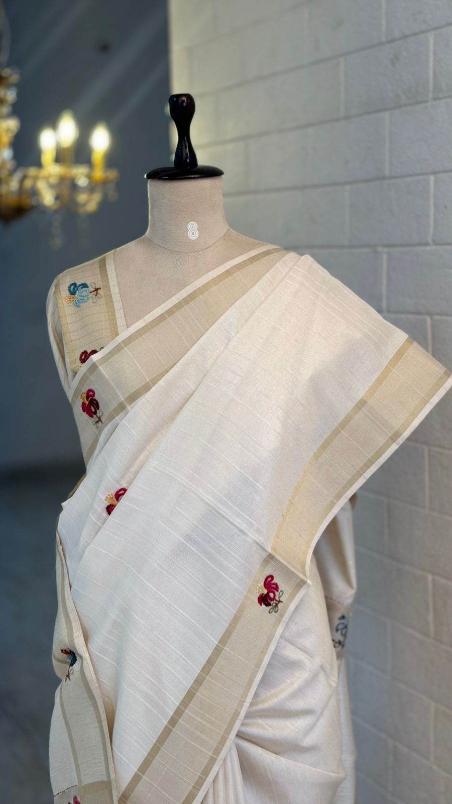 Blended Tussar White Floral Saree