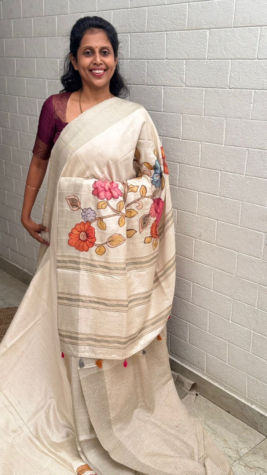 Linen Off white Applique