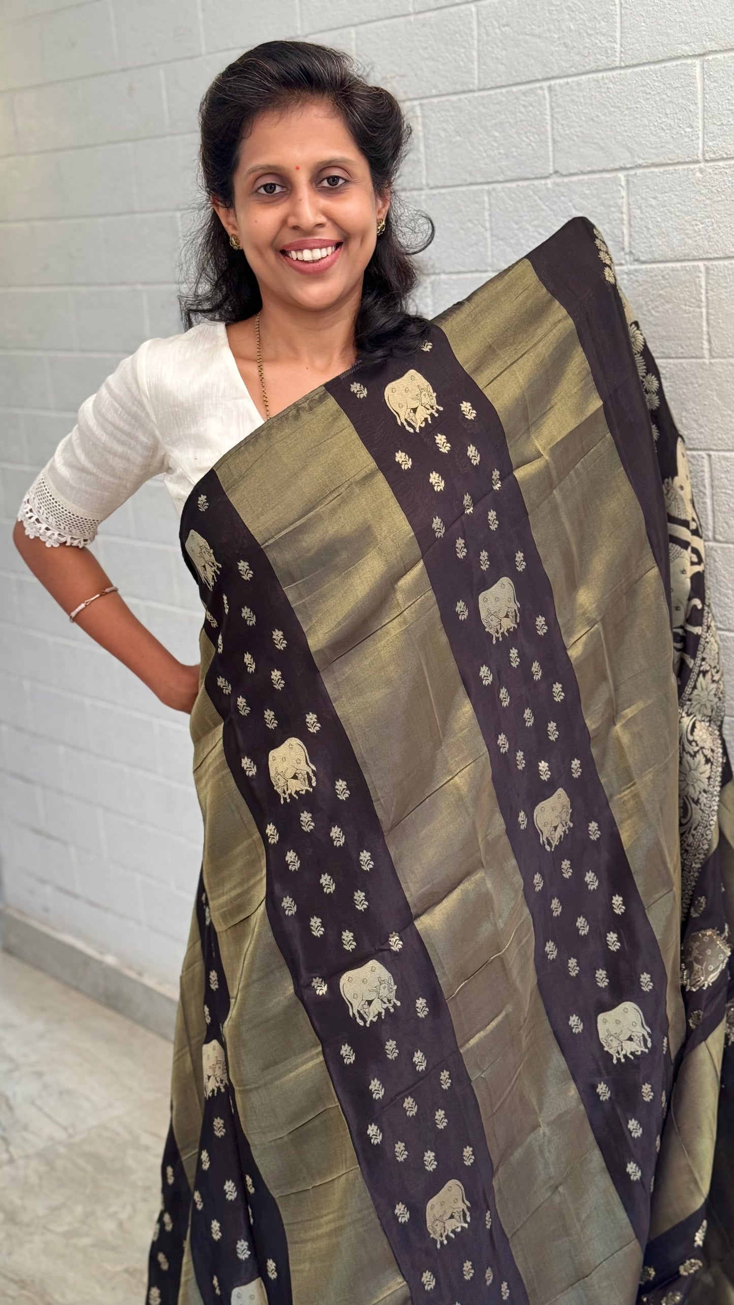 Viscose Pichwai Border