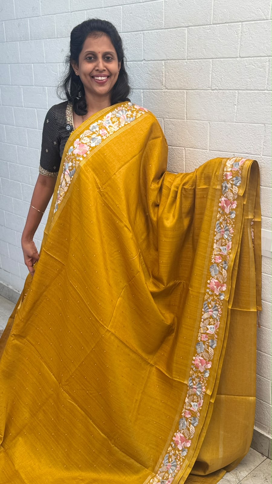 Blended Tussar Parsi Gara
