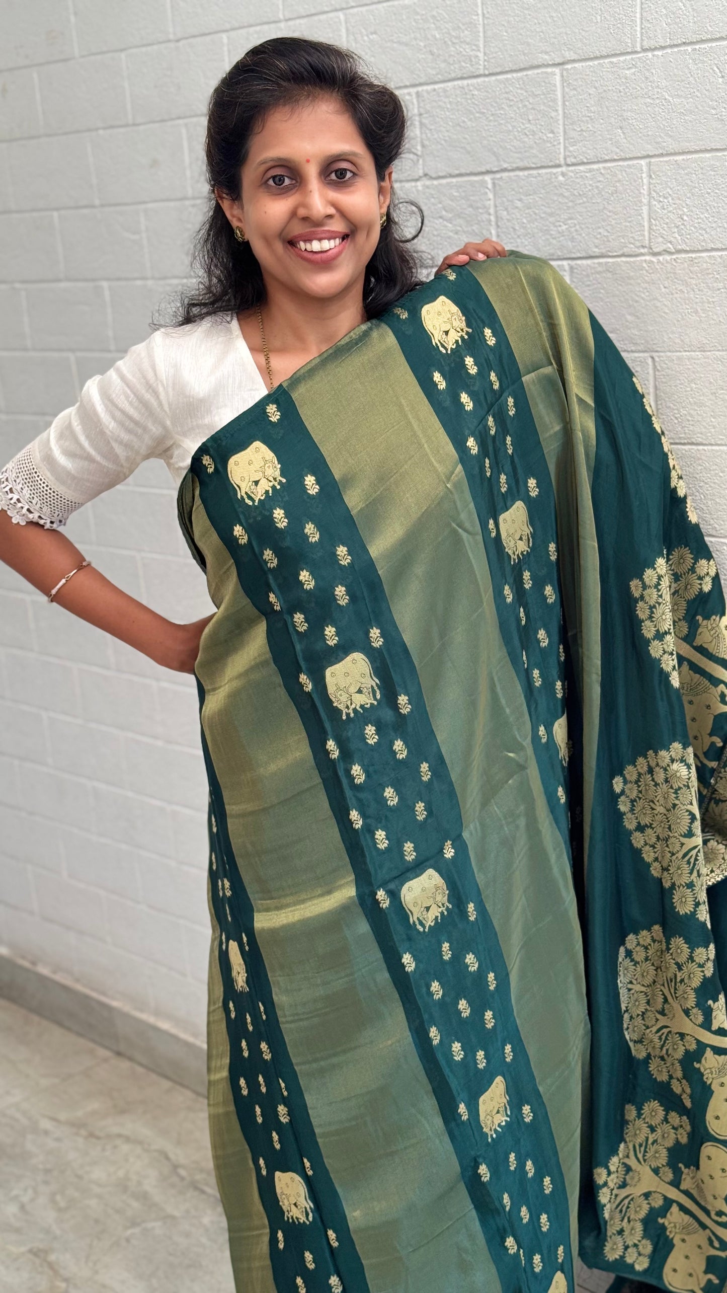 Viscose Pichwai Border