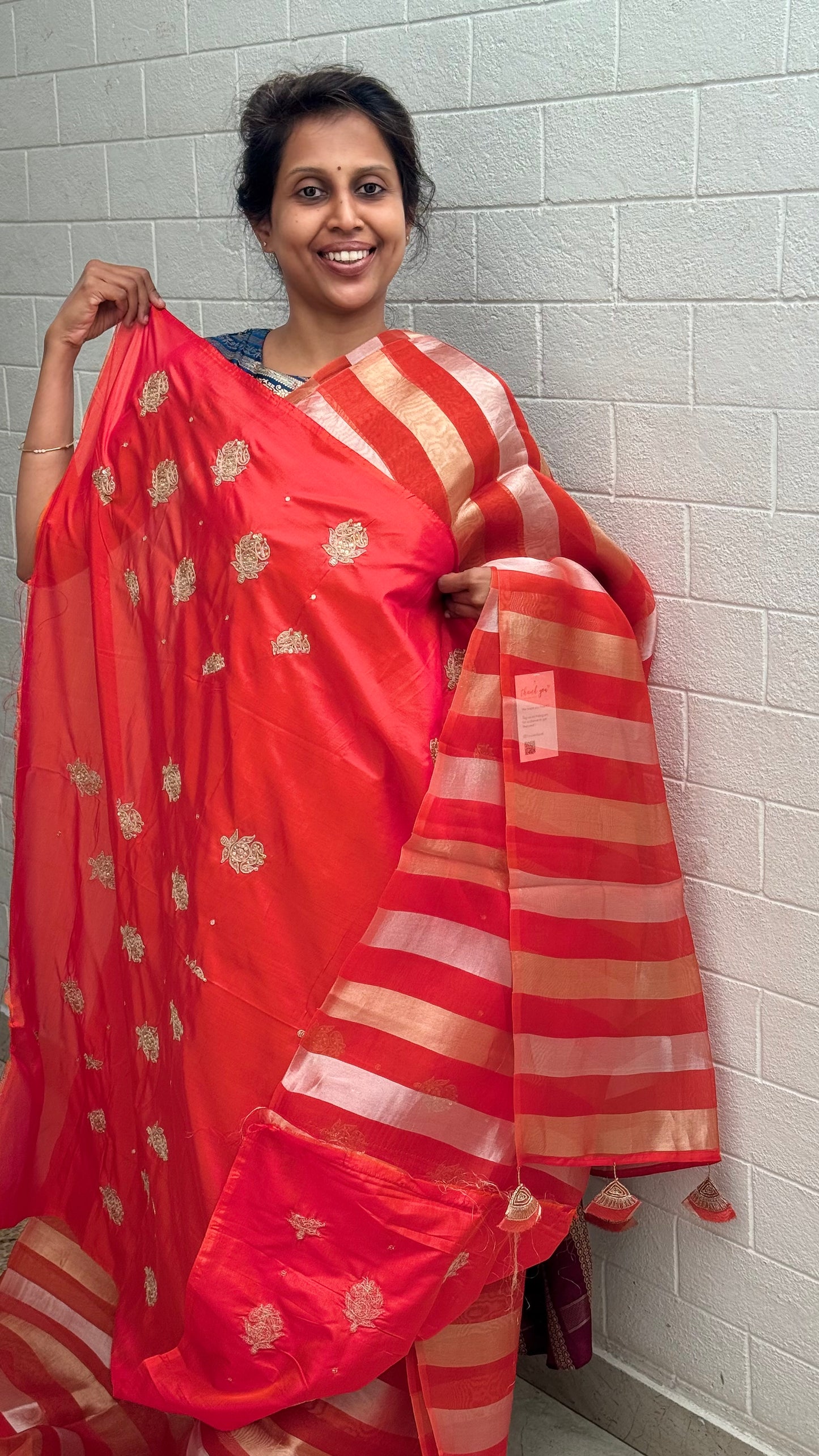 Pure Tissue Vertical Line