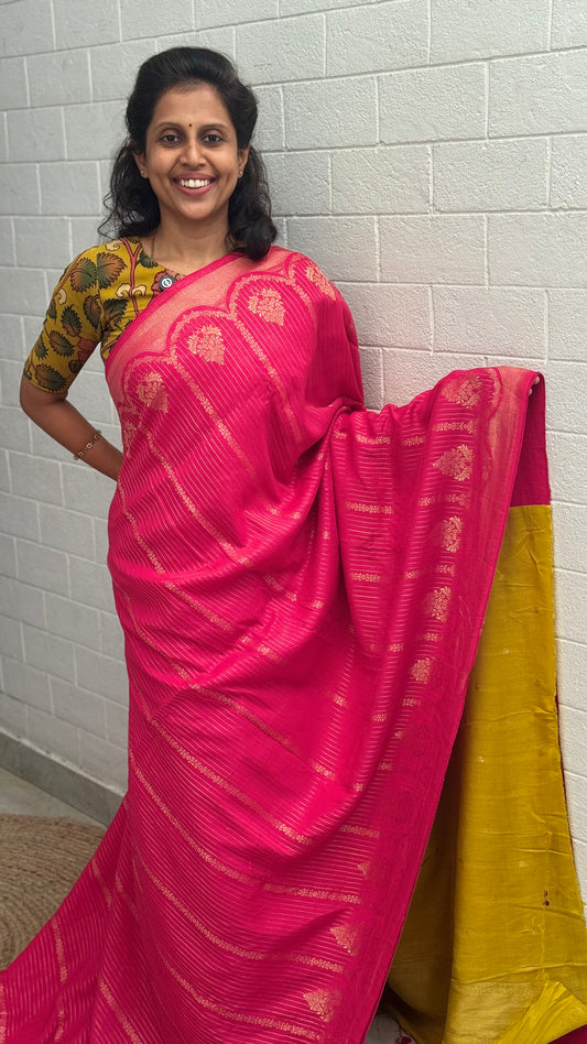 Moonga Scallop Border Saree