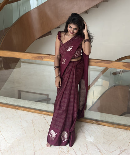 Sounderiya Georgette Crush Checks Saree