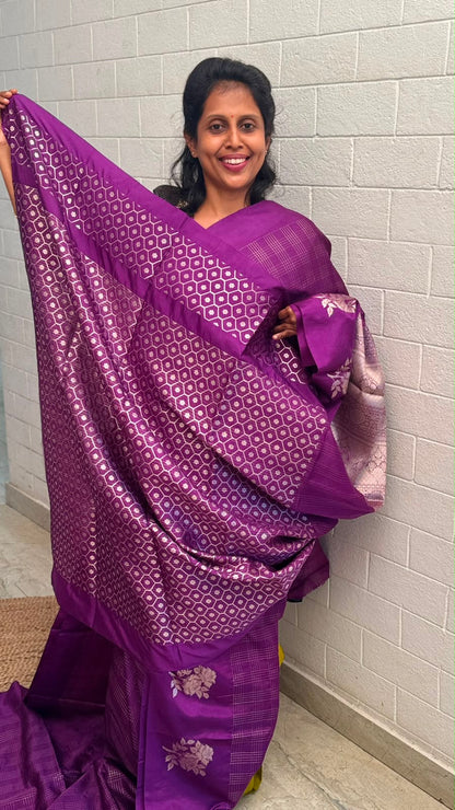 Georgette Checks Crush Saree