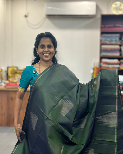 Hunter Green Gold Woven Pure Soft Silk Saree